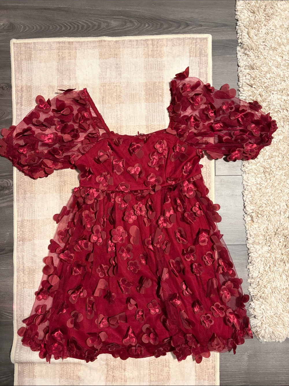 Women’s Red Floral Appliqué Party Dress